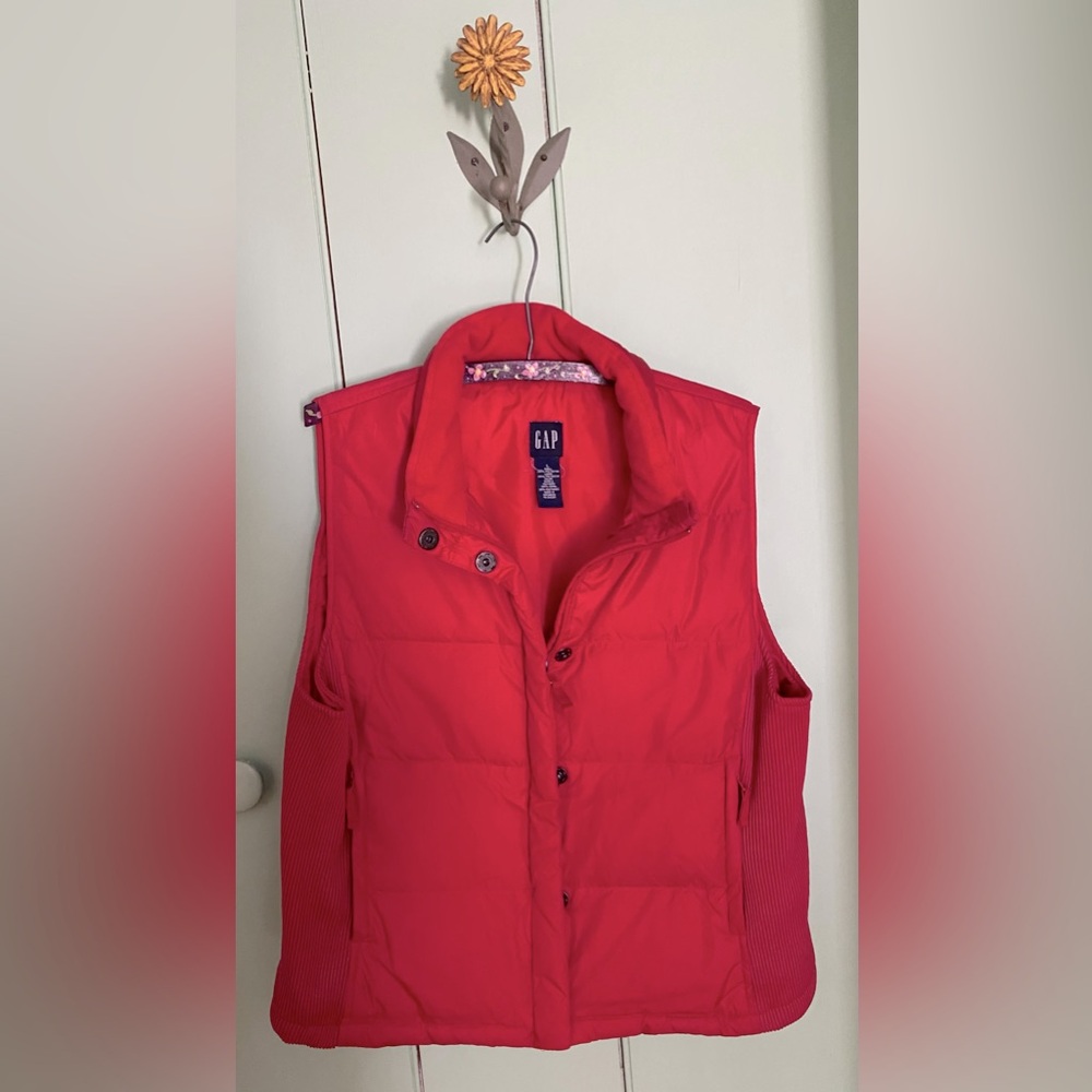 Gap Down Vest